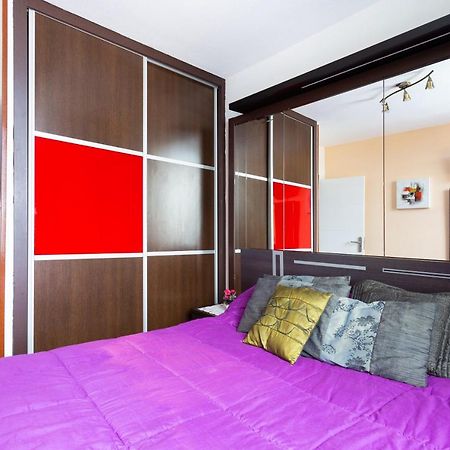 Apartamento En Primera Linea De Playa Con Aire Acondicionado 阿罗纳 外观 照片