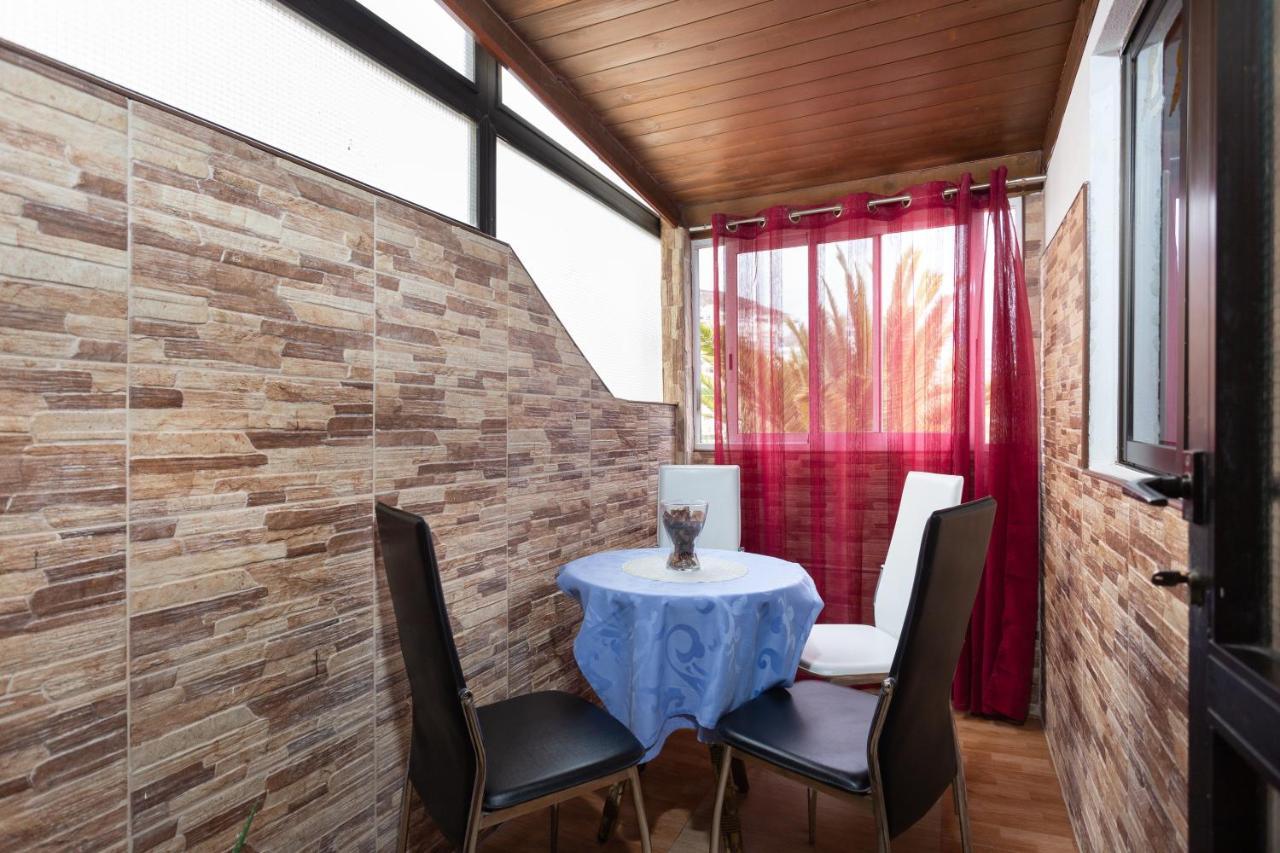 Apartamento En Primera Linea De Playa Con Aire Acondicionado 阿罗纳 外观 照片