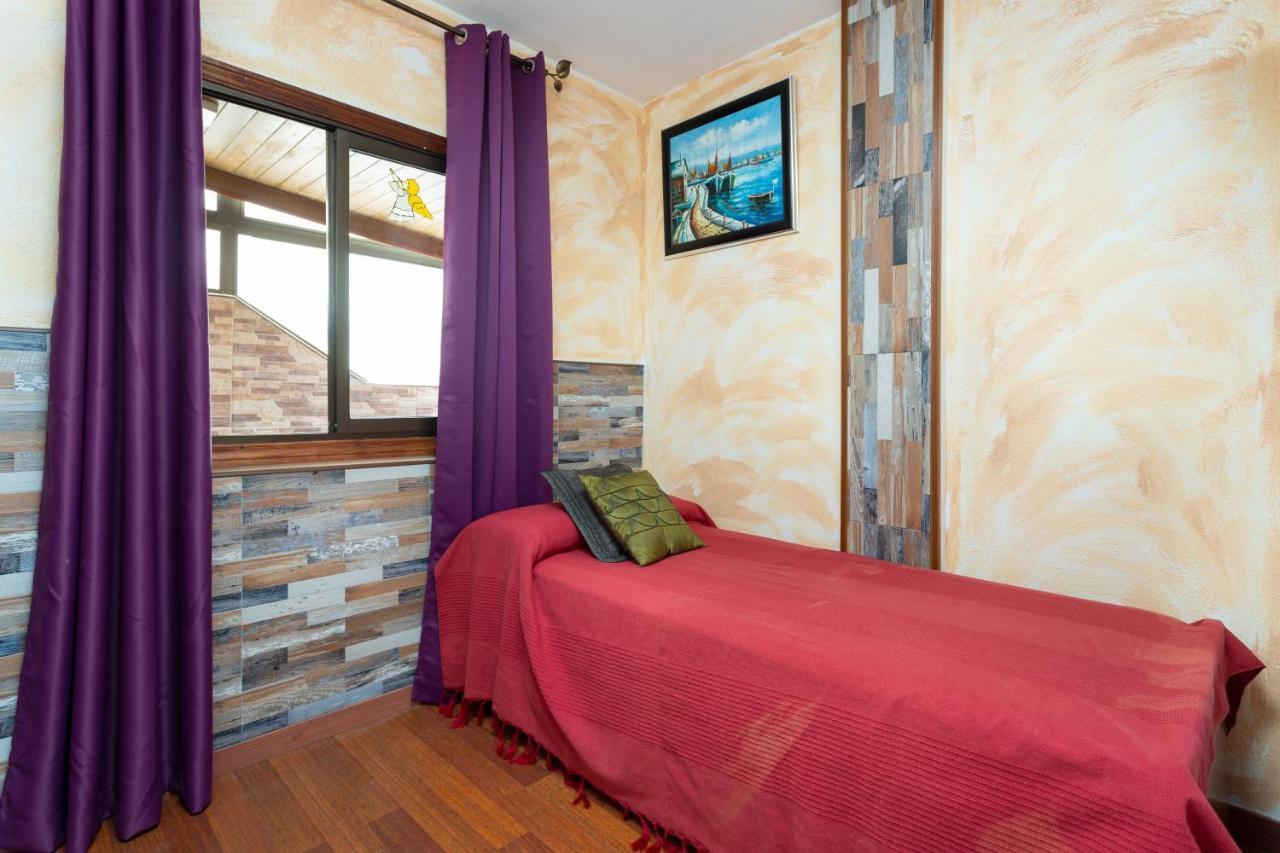 Apartamento En Primera Linea De Playa Con Aire Acondicionado 阿罗纳 外观 照片