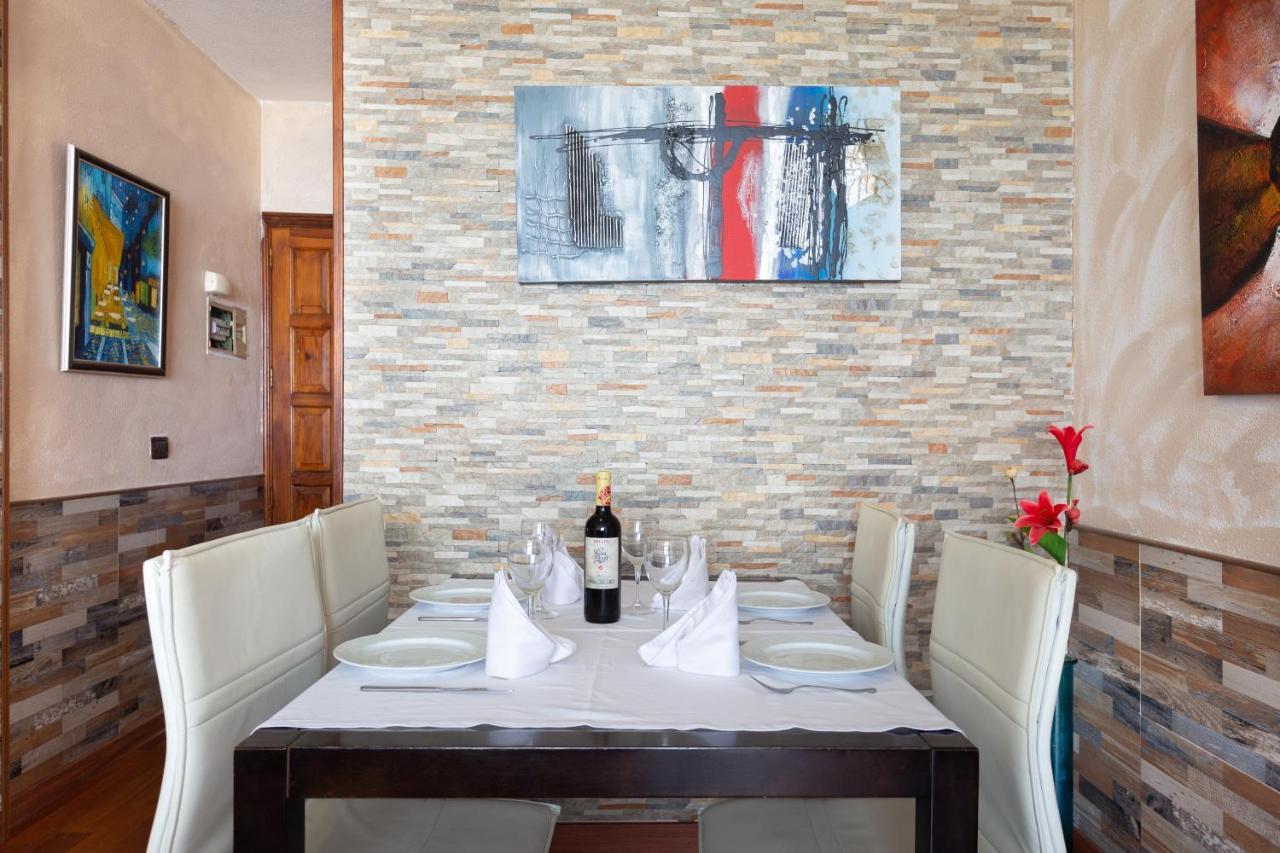 Apartamento En Primera Linea De Playa Con Aire Acondicionado 阿罗纳 外观 照片
